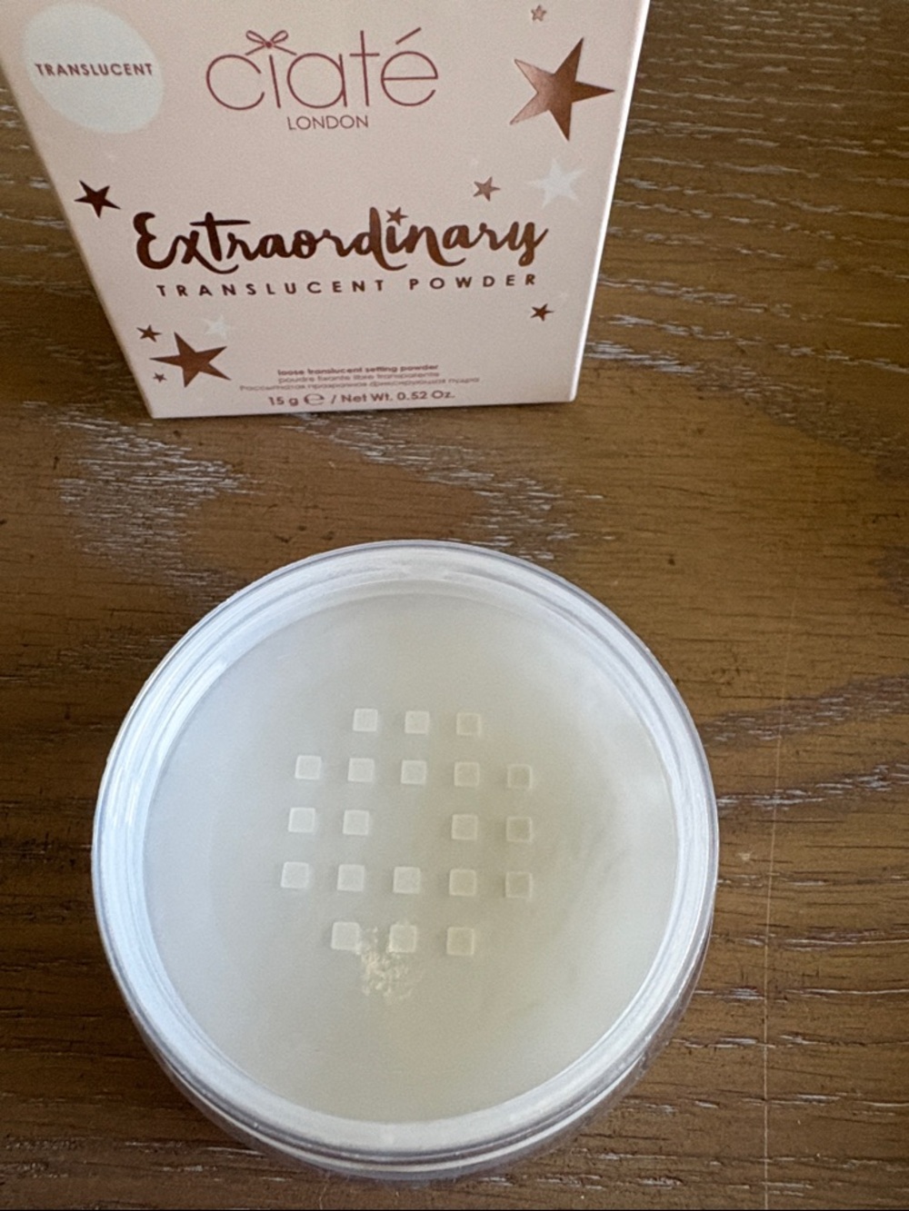 Xtraordinary Translucent Powder - Picture 3 of 5